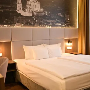 12 Revay *** Budapest