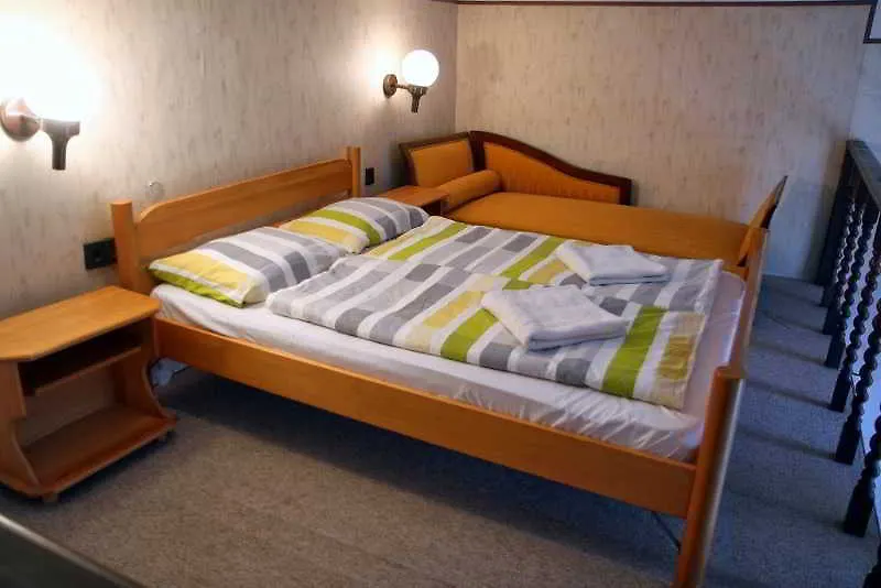 Jimi Hendrix Guesthouse Budapest